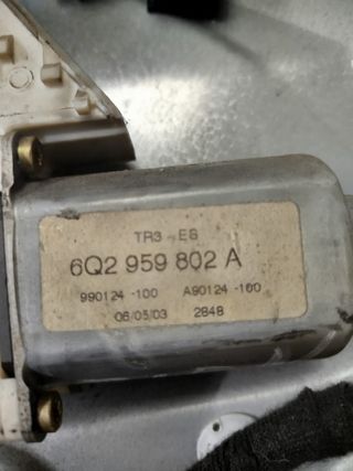 Elevalunas delantero Seat Ibiza 6L 