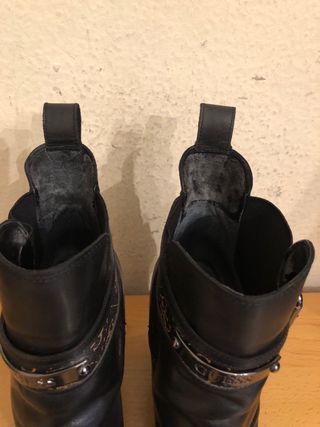 GUESS botines tacon 40