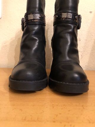 GUESS botines tacon 40