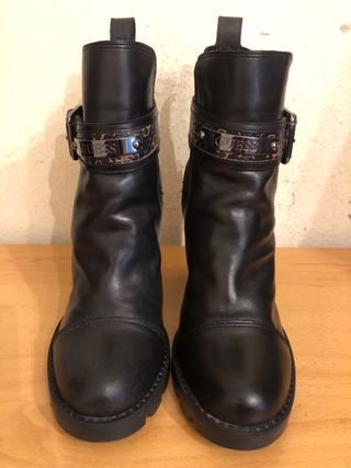 GUESS botines tacon 40