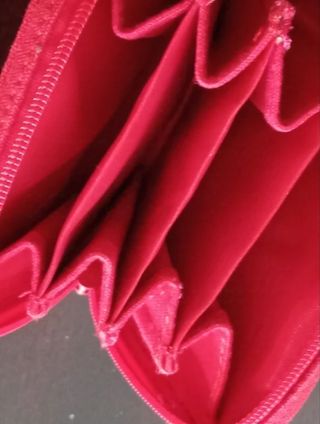 Monedero rojo de lona
