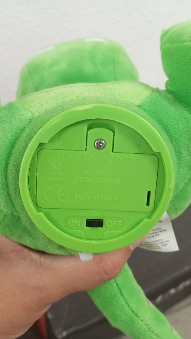 Dinosaurio de peluche