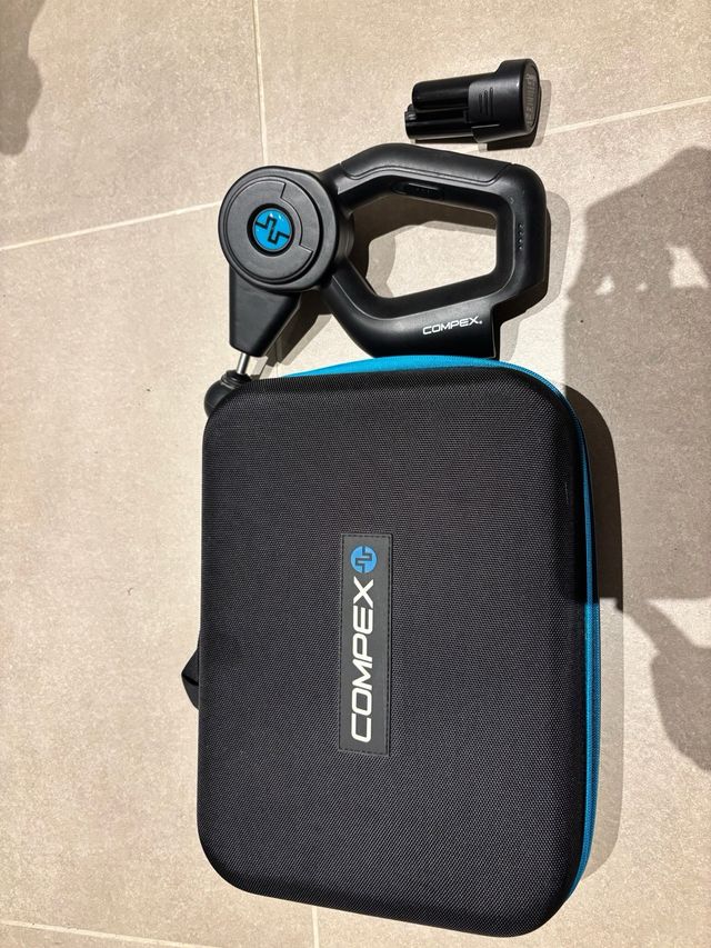 Pistola masajeadora Compex