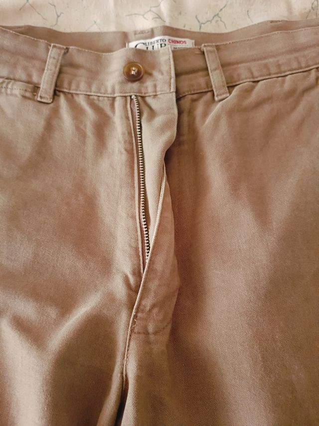 Pantalón de hombre chino