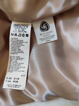 Abrigo de paño con piel beige claro