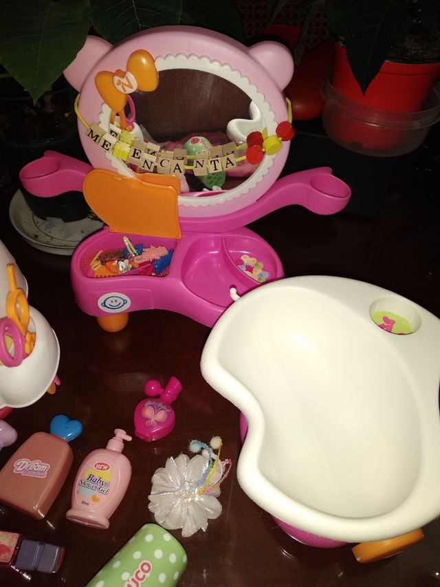 Nenuco y salón belleza