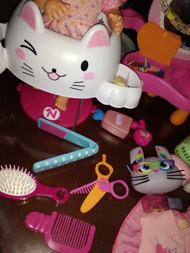 Nenuco y salón belleza