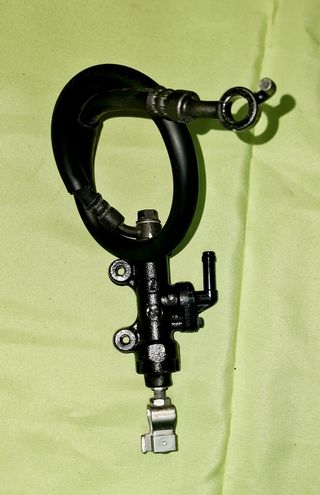 Bomba de frenos honda CB500F 