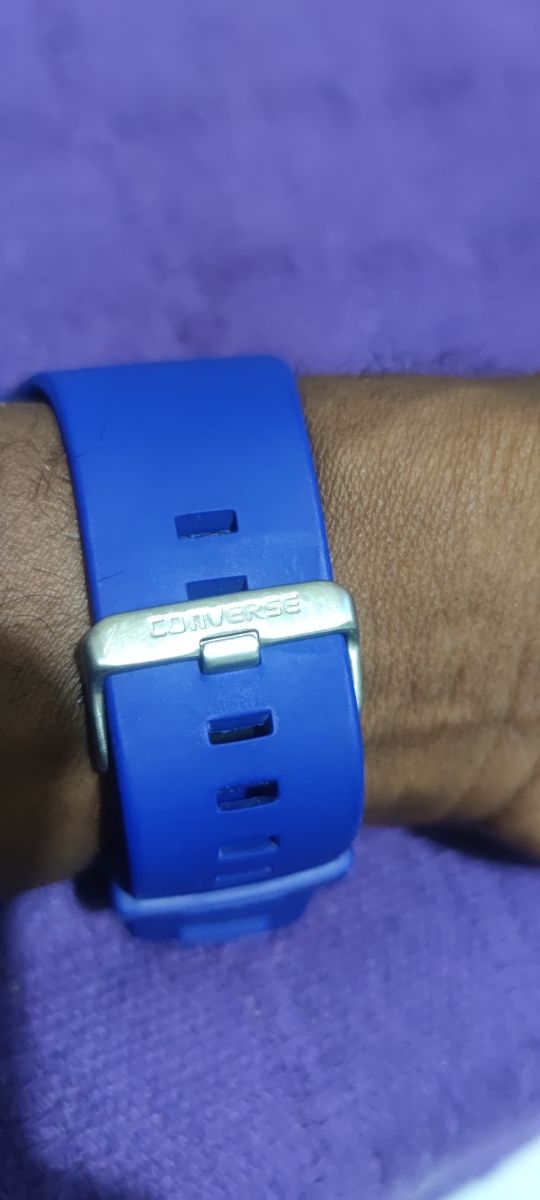 Reloj converse en azul en 20€