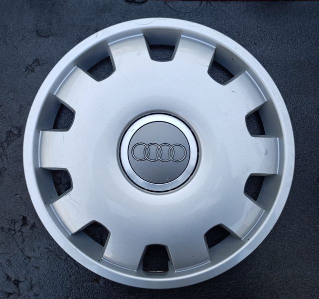 Tapacubos Audi A4 16"