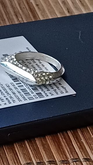 ANILLO PLATA CON DIAMANTES SINTÉTICOS 