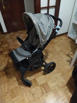 Carro de bebe y niño  con capazo 