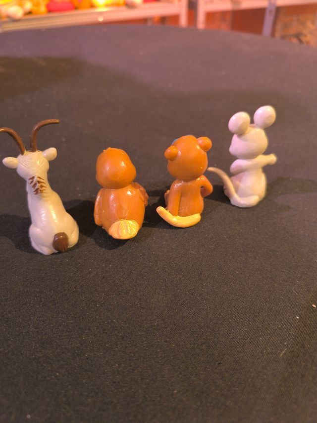 Lote 4 figuras Tao Tao (Yolanda)