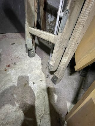 Escalera electricista madera 6,80metros 2 tramos