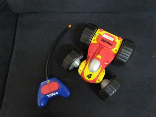 JUGUETE - CHUCK&FRIENDS RACER VEHICLE