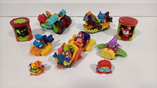 Superzings comisaria + vehículos