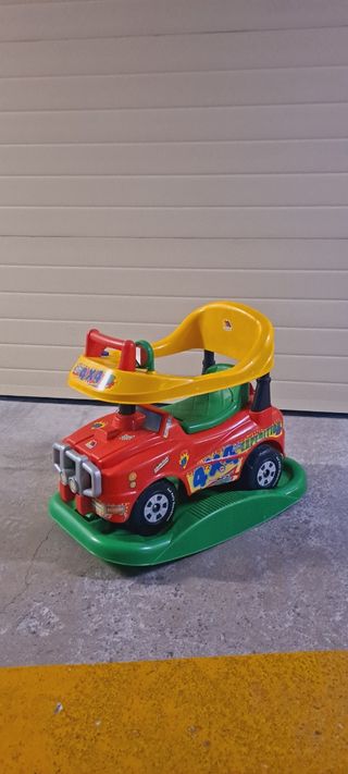 Correpasillos coche - balancín