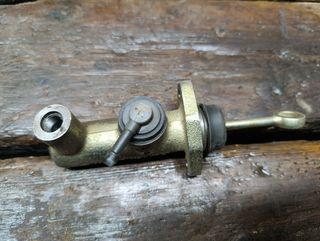 Bomba de freno simca 1200