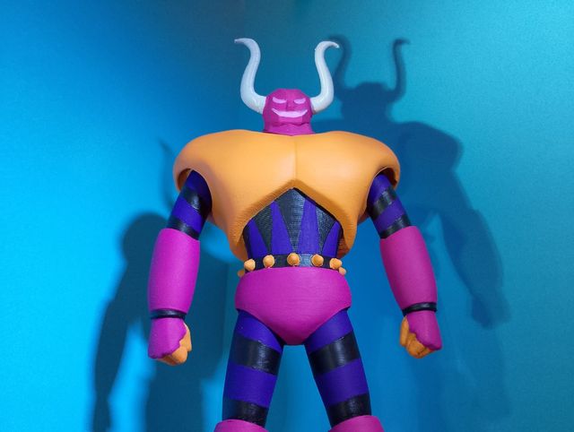 GRADER F9,bestia mecánica 