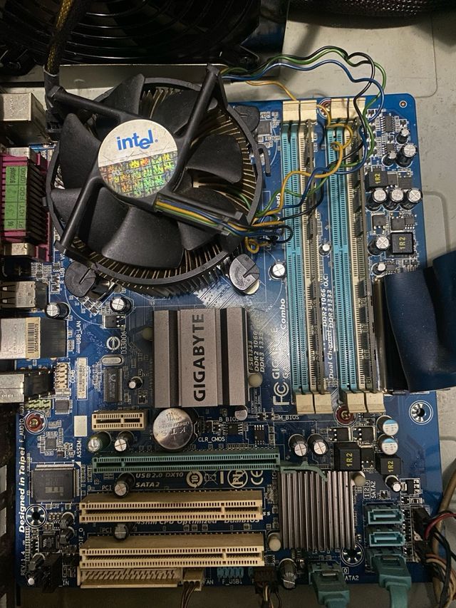 Torre pc con grafica Asus