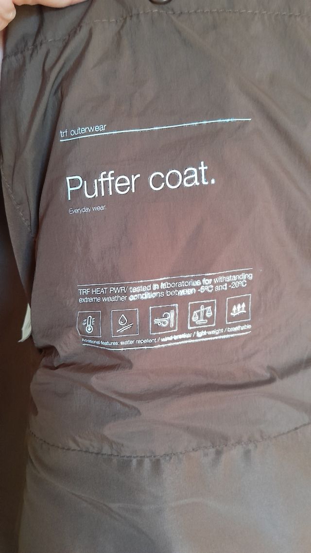 Chaqueta oversize de zara Puffer Coat.