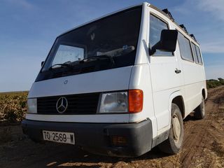 Mercedes-Benz MB100 1995