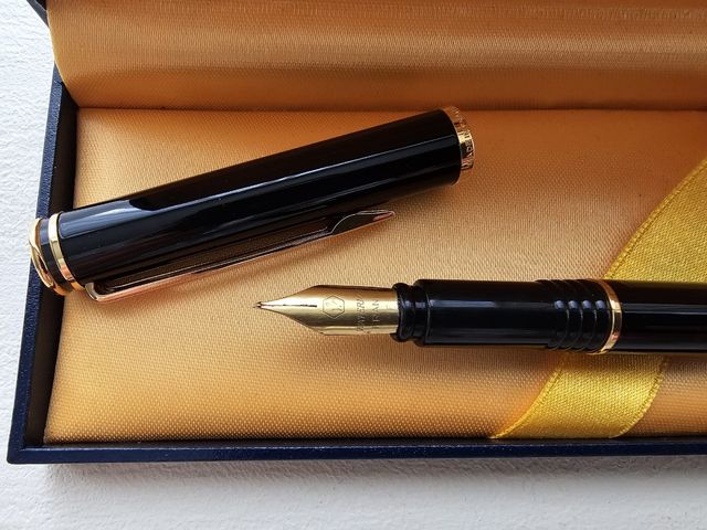 Pluma estilográfica Waterman