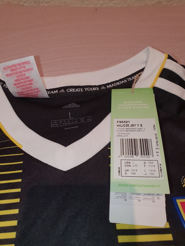 Equipacion adidas original avispa niñ@ Real Zarago