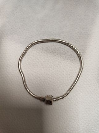 Pulsera de plata para charms