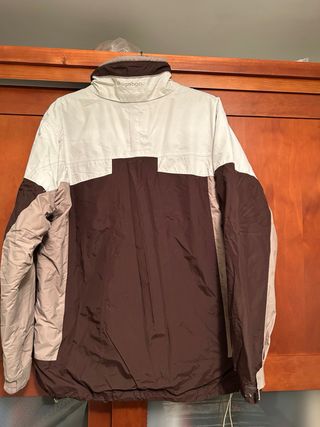 Chaqueta o chaquetón de nieve Columbia.