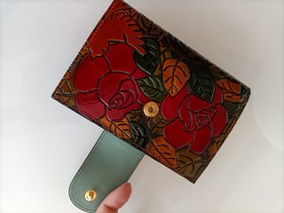 CARTERA/MONEDERO PIEL REPUJADA A MANO