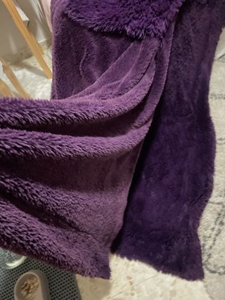 2 cochas de pelitos morada +2 fundas de cojin