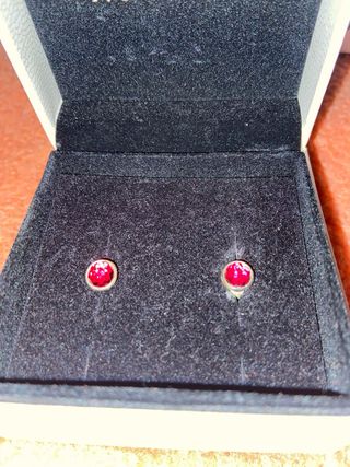 Pendientes pandora cristal rojo facetados