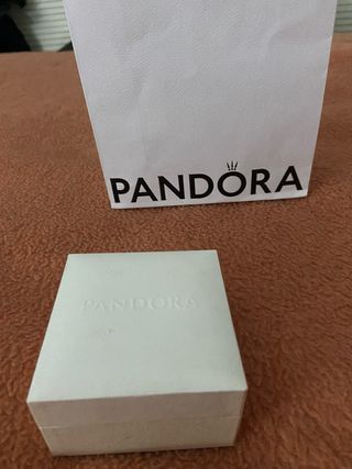 Pendientes pandora cristal rojo facetados