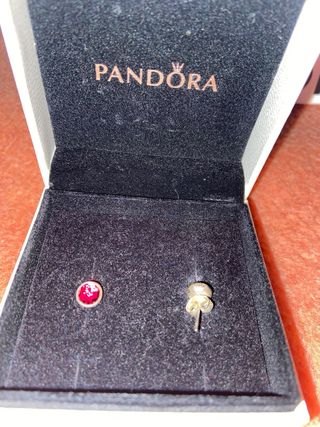 Pendientes pandora cristal rojo facetados