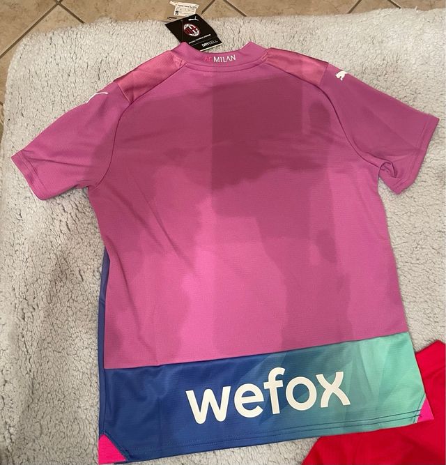 Tuta e maglietta Milan  ragazzo 11/12 anni