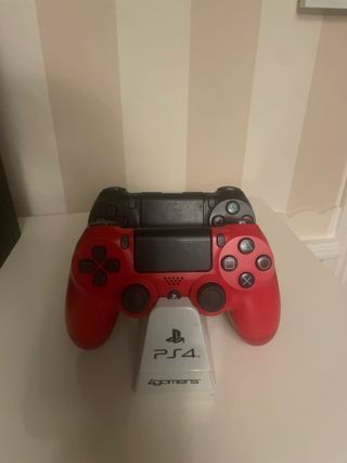 Ps4 Pro con lector solo el mando rojo y 10 juegos