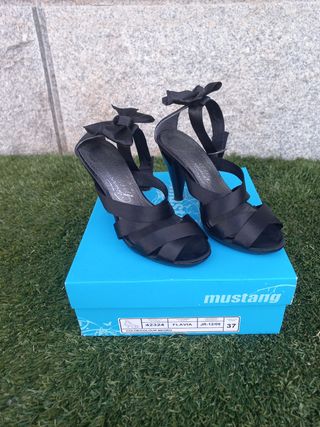 Sandalias Mustang