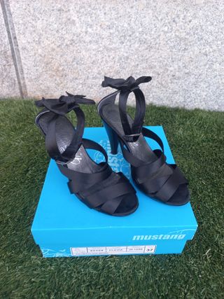 Sandalias Mustang