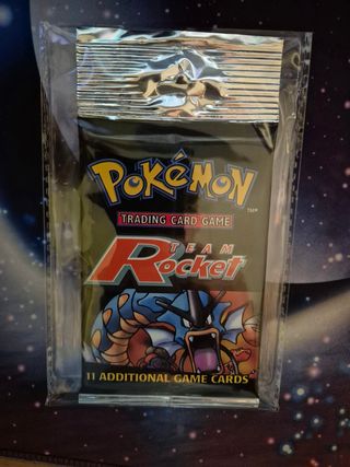 Sobre del Team Rocket totalmente sellado