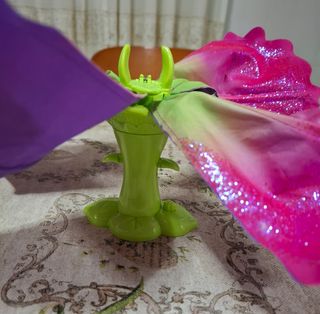 Muñeca Barbie pulgarcita