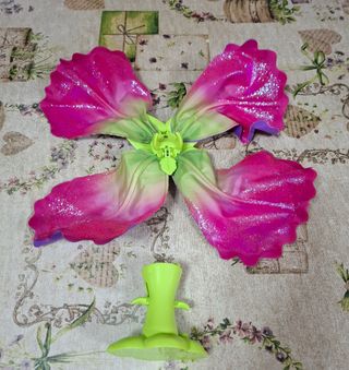 Muñeca Barbie pulgarcita