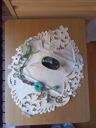 COLGANTE Y PULSERA
