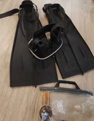 Equipo de buceo antiguo