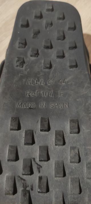 Equipo de buceo antiguo