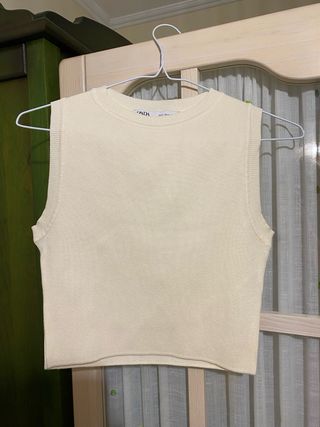 Top color beige