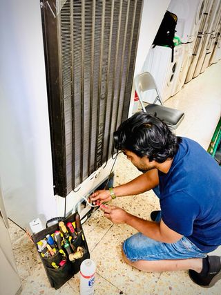 TÉCNICO DE NEVERA Y LAVADORA