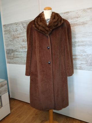 Abrigo de señora de lana de alpaca