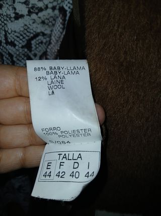 Abrigo de señora de lana de alpaca
