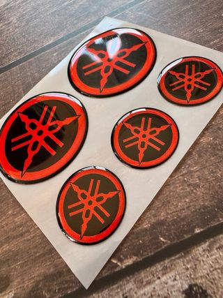 EMBLEMAS GEL MOTO YAMAHA R1 TRACER TZR VMAX WRF RR